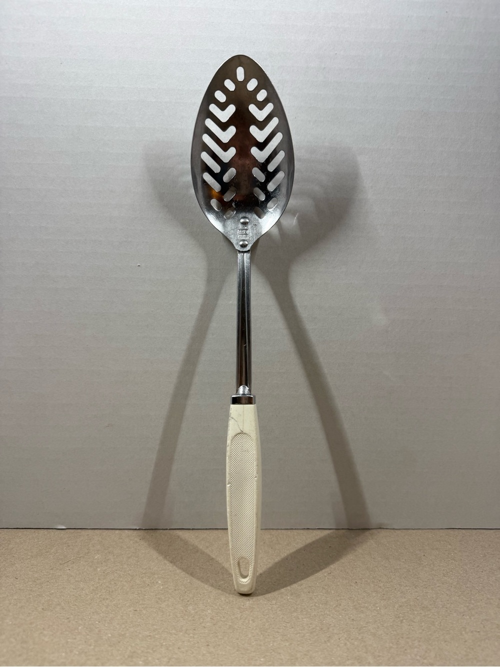 Vintage Ecko Slotted Serving Cooking Strainer Spoon Made In USA 12" White Handle